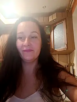Amandda  online show from 09.30.25