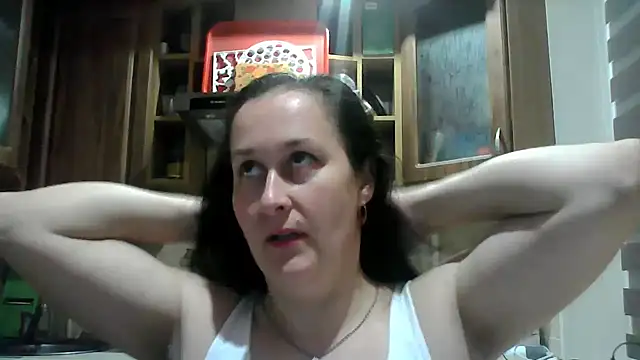 Amandda  online show from 10.23.25