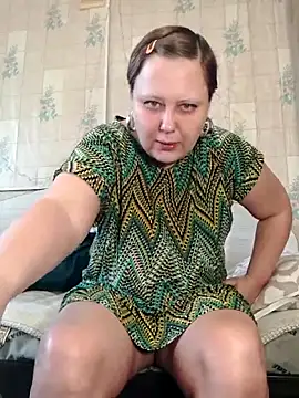 Snapshot of Tupo070481 chatting on 02.18.26 Tupo070481 online show from 02.18.26