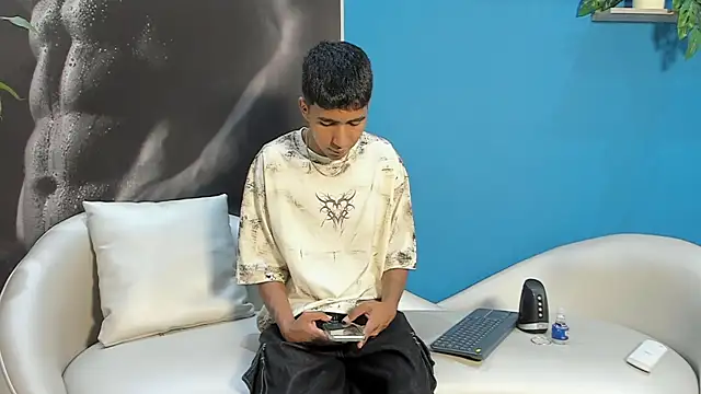 ender h0t online show from 01.10.26