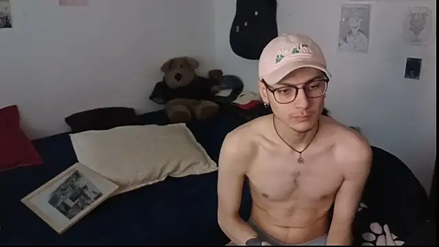 Snapshot of Dioniso_guy8 chatting on 09.09.25 Dioniso guy8 online show from 09.09.25