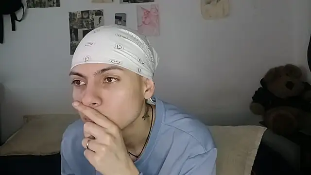 Snapshot of Dioniso_guy8 chatting on 09.12.25 Dioniso guy8 online show from 09.12.25