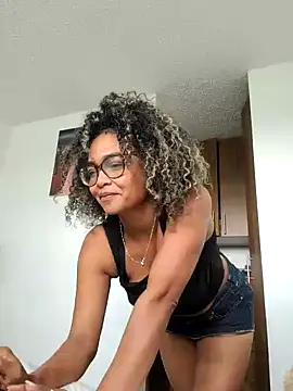 BiiancaEstradaa online show from 04.05.26