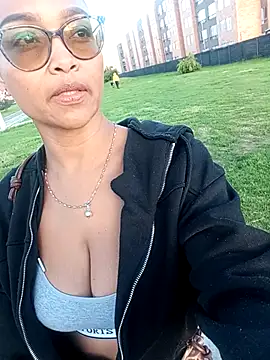 BiiancaEstradaa online show from 04.09.26