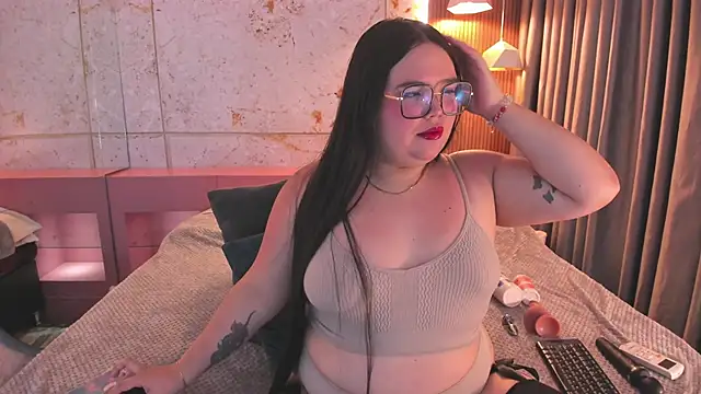 Snapshot of Lushi_Love chatting on 01.19.26 Lushi Love online show from 01.19.26