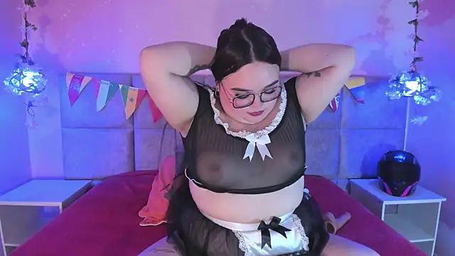 Snapshot of Lushi_Love chatting on 07.15.26 Lushi Love online show from 07.15.26