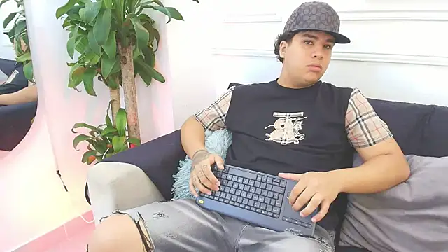 Naim Bennetsex online show from 10.21.25