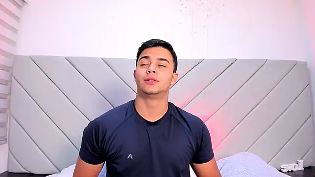 Snapshot of jayd_muscle chatting on 10.10.25 jayd muscle online show from 10.10.25