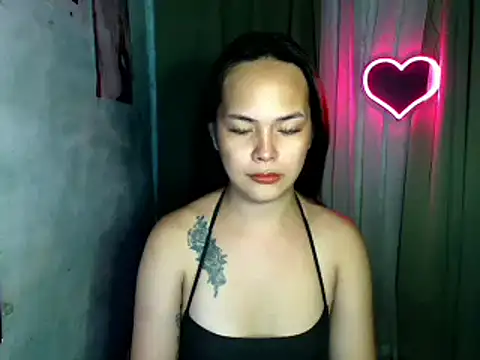 Snapshot of sweetsassyxx chatting on 02.11.26 sweetsassyxx online show from 02.11.26