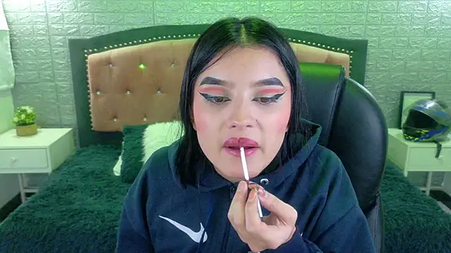 Snapshot of Natalie_loffreda chatting on 02.04.26 Natalie loffreda online show from 02.04.26