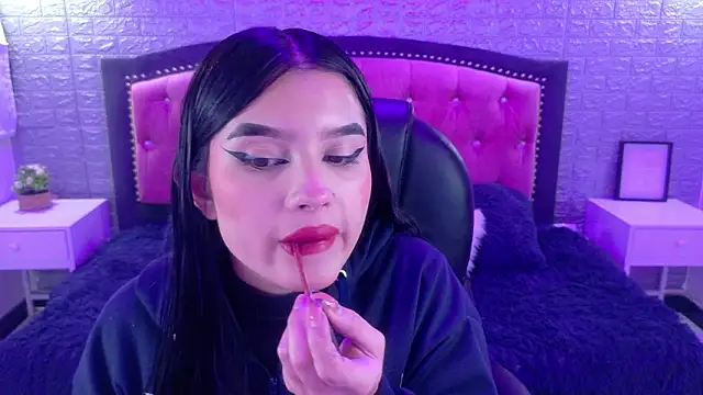 Snapshot of Natalie_loffreda chatting on 02.05.26 Natalie loffreda online show from 02.05.26