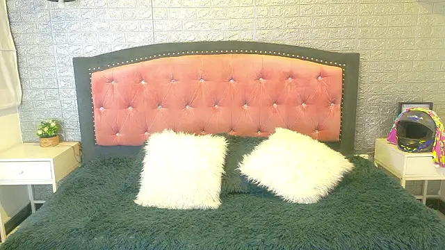 Snapshot of Natalie_loffreda chatting on 02.10.26 Natalie loffreda online show from 02.10.26