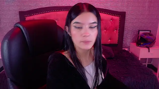 Snapshot of Natalie_loffreda chatting on 02.12.26 Natalie loffreda online show from 02.12.26