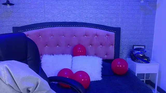 Snapshot of Natalie_loffreda chatting on 02.27.26 Natalie loffreda online show from 02.27.26