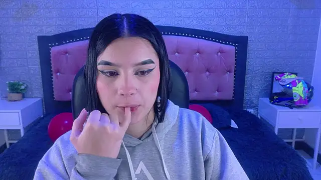 Snapshot of Natalie_loffreda chatting on 03.02.26 Natalie loffreda online show from 03.02.26