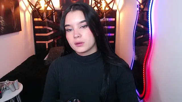 Snapshot of Natalie_loffreda chatting on 04.20.26 Natalie loffreda online show from 04.20.26