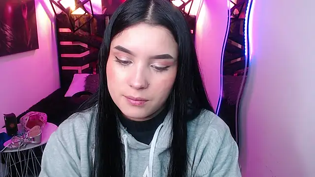 Snapshot of Natalie_loffreda chatting on 04.29.26 Natalie loffreda online show from 04.29.26