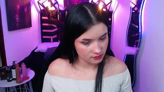 Snapshot of Natalie_loffreda chatting on 05.16.26 Natalie loffreda online show from 05.16.26
