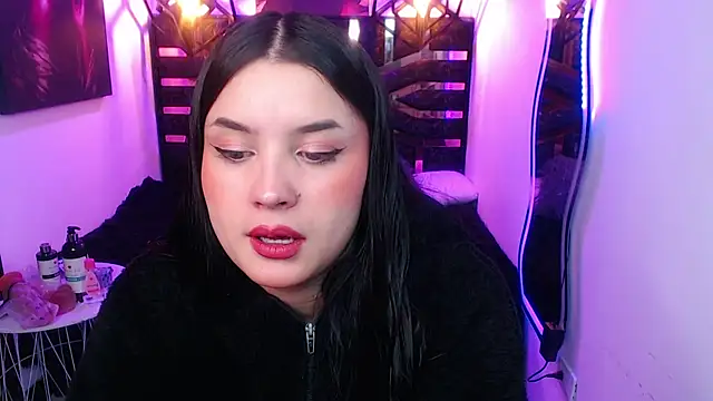 Snapshot of Natalie_loffreda chatting on 05.22.26 Natalie loffreda online show from 05.22.26