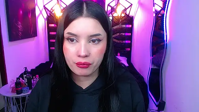 Snapshot of Natalie_loffreda chatting on 05.29.26 Natalie loffreda online show from 05.29.26