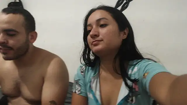 Ana ThiagoxX online show from 09.11.25