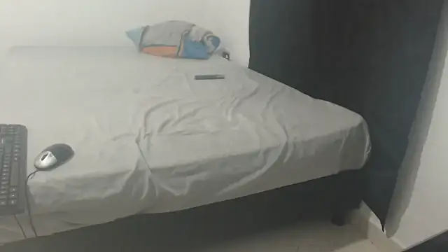 Snapshot of Dan_jonson15 chatting on 10.24.25 Dan jonson15 online show from 10.24.25