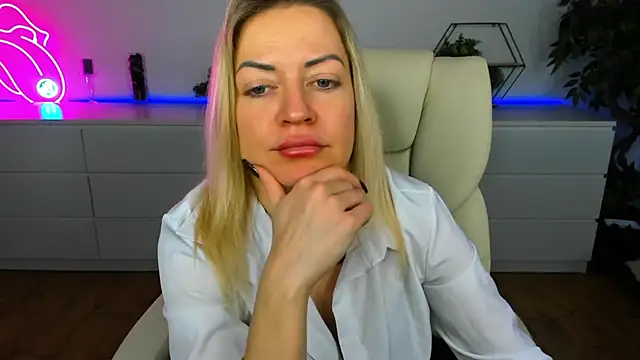 Anna Snows online show from 11.25.25