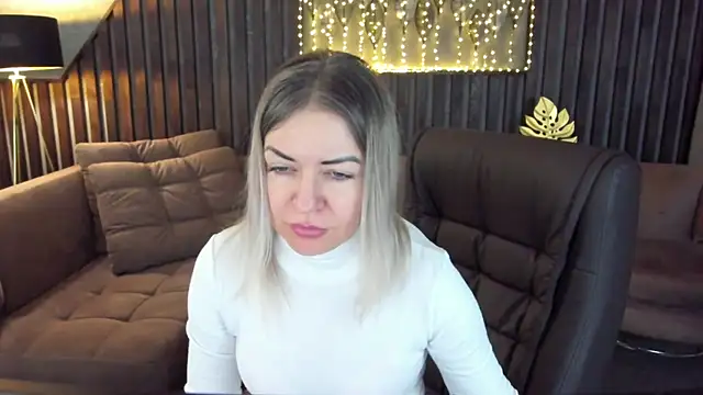 Anna Snows online show from 03.25.26