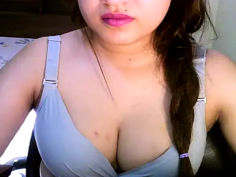 Snapshot of strip_vani chatting on 05.28.26 strip vani online show from 05.28.26