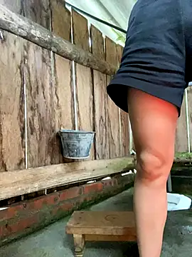 PhanHaa online show from 09.30.25