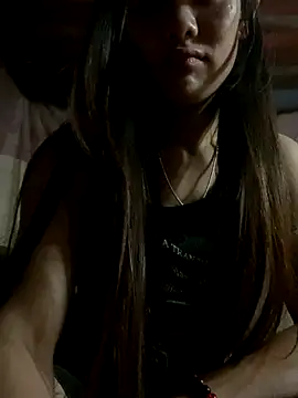 PhanHaa online show from 11.13.25