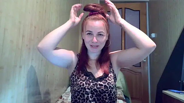 Snapshot of Kisa26311 chatting on 09.21.25 Kisa26311 online show from 09.21.25