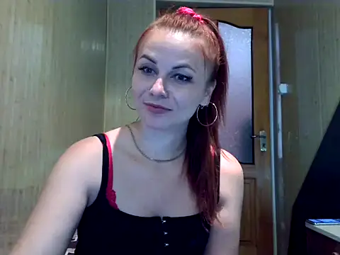 Snapshot of Kisa26311 chatting on 09.26.25 Kisa26311 online show from 09.26.25