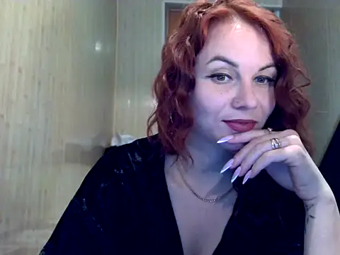 Snapshot of Kisa26311 chatting on 10.17.25 Kisa26311 online show from 10.17.25