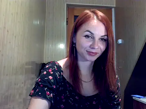 Snapshot of Kisa26311 chatting on 10.24.25 Kisa26311 online show from 10.24.25
