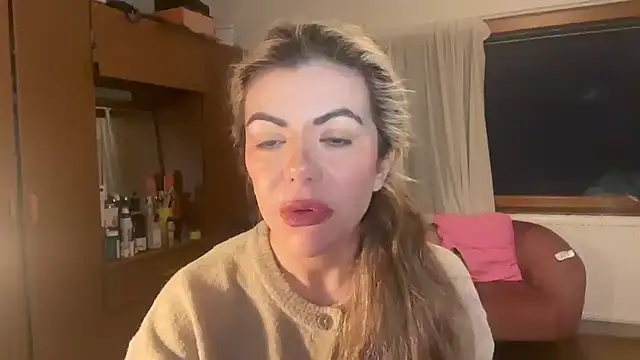 Snapshot of princess17 chatting on 03.02.26 princess17 online show from 03.02.26