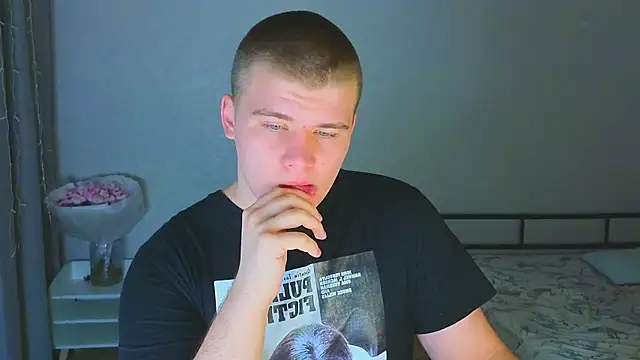 kittenmurr online show from 11.02.25