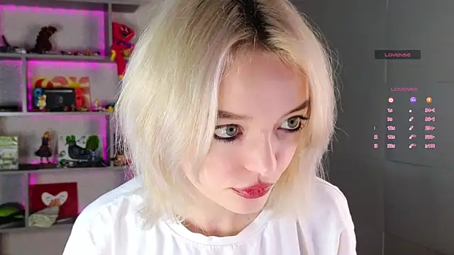 ShizukaBlanche online show from 09.09.25