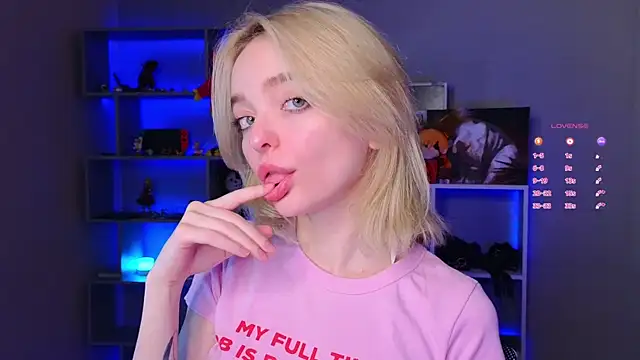 ShizukaBlanche online show from 09.15.25