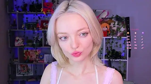 ShizukaBlanche online show from 10.07.25