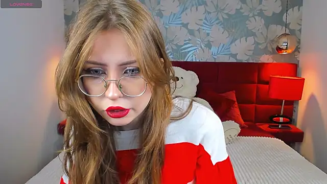 Snapshot of Grace_blush chatting on 10.01.25 Grace blush online show from 10.01.25