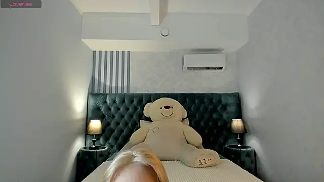 Snapshot of Grace_blush chatting on 01.14.26 Grace blush online show from 01.14.26