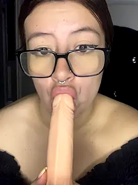 Snapshot of Blair_Bunnyy chatting on 10.22.25 Blair Bunnyy online show from 10.22.25