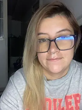 Snapshot of Blair_Bunnyy chatting on 11.13.25 Blair Bunnyy online show from 11.13.25