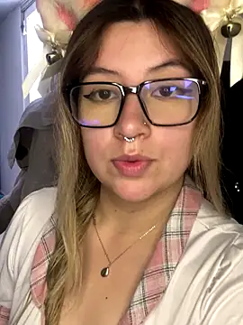 Snapshot of Blair_Bunnyy chatting on 12.14.25 Blair Bunnyy online show from 12.14.25