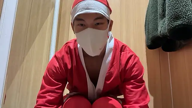 masucle216 online show from 12.18.25