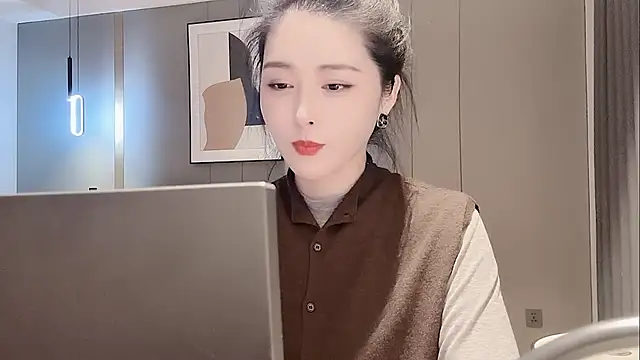 Snapshot of Ianxuan chatting on 10.16.25 Ianxuan online show from 10.16.25