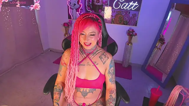 Snapshot of catt_monroe chatting on 01.18.26 catt monroe online show from 01.18.26