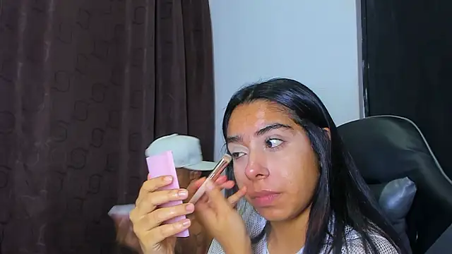 Snapshot of violet_and_myers chatting on 02.21.26 violet and myers online show from 02.21.26