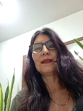 Snapshot of swity_foster chatting on 06.09.26 swity foster online show from 06.09.26